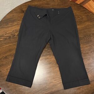 New York & Company Black Capris